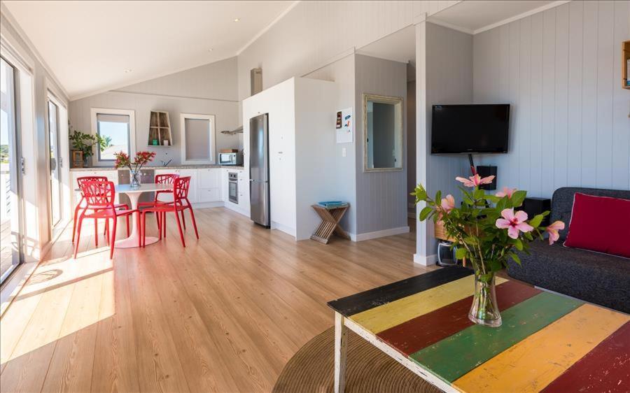 The Waiheke Pad - In The Heart Of Oneroa! Villa Luaran gambar
